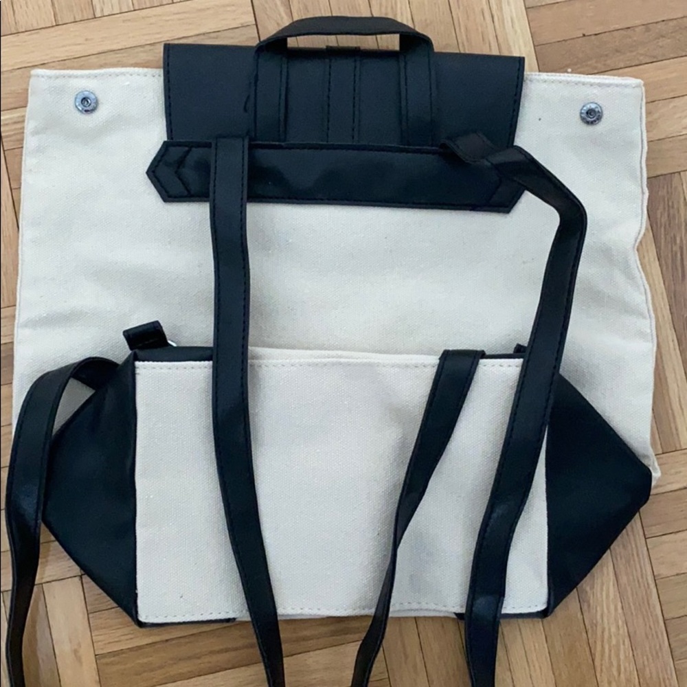 Backpack - Picture 3 of 3